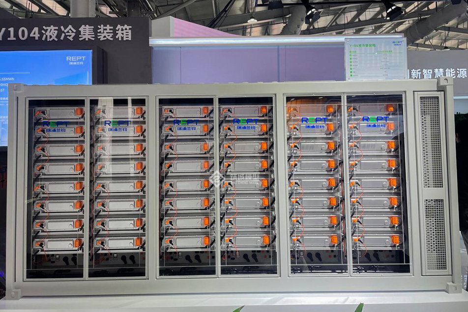 筑城世纪模型液冷集装箱储能沙盘模型,展示电池簇排布与散热风道设计 筑城世纪模型液冷集装箱储能沙盘模型,展示电池簇排布与散热风道设计